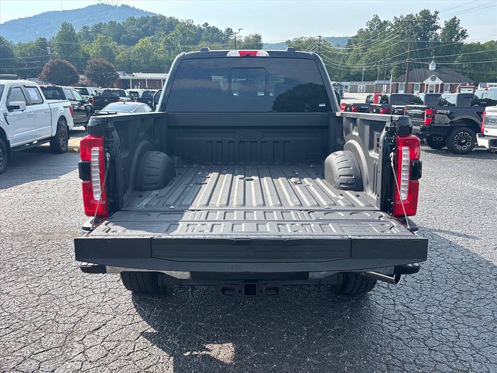 Certified 2024 Ford F250 Lariat w/ Lariat Ultimate Package AWD/4WD image 7