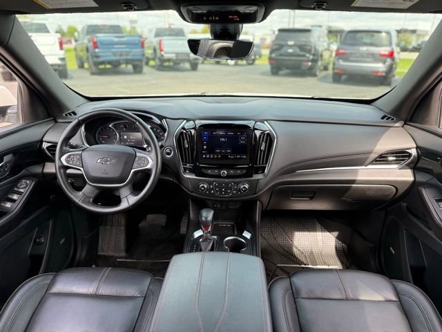 Used 2023 Chevrolet Traverse RS w/ LPO, Floor Liner Package AWD/4WD image 2