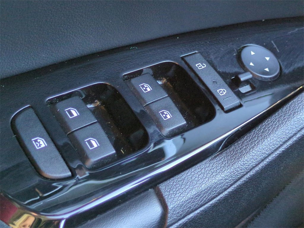 Used 2023 Kia Sportage SX image 25