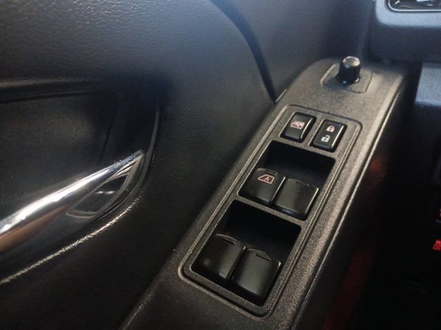Used 2025 Nissan Frontier PRO-4X w/ Pro Convenience Package AWD/4WD image 12