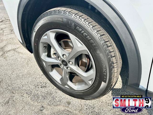 Certified 2025 Ford Escape ST-Line Select AWD/4WD image 12