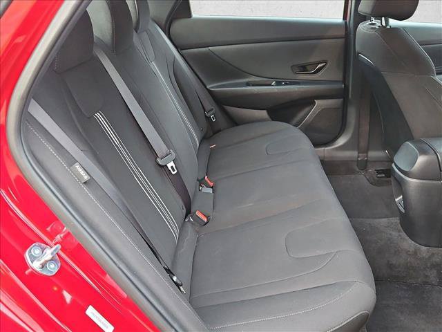 Used 2025 Hyundai Elantra Sport FWD image 15