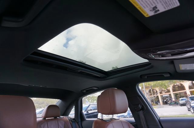 Used 2019 Audi A4 2.0T Premium image 12