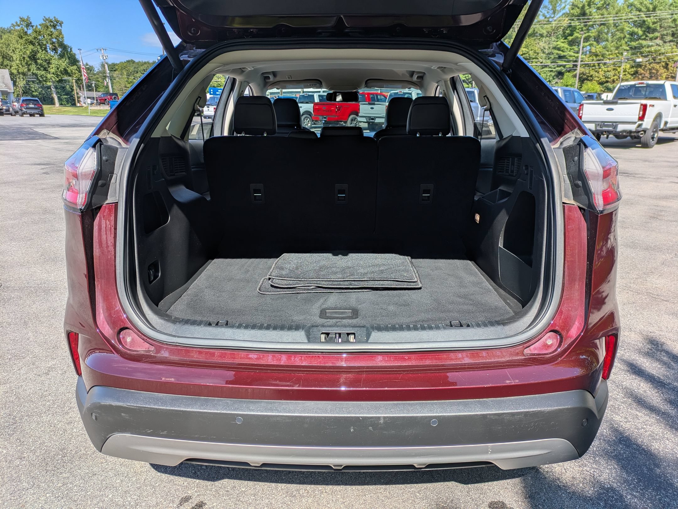 Certified 2024 Ford Edge SEL w/ Convenience Package AWD/4WD image 17