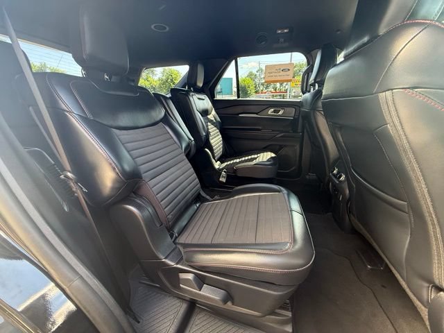 Certified 2026 Ford Explorer ST-Line AWD/4WD image 17