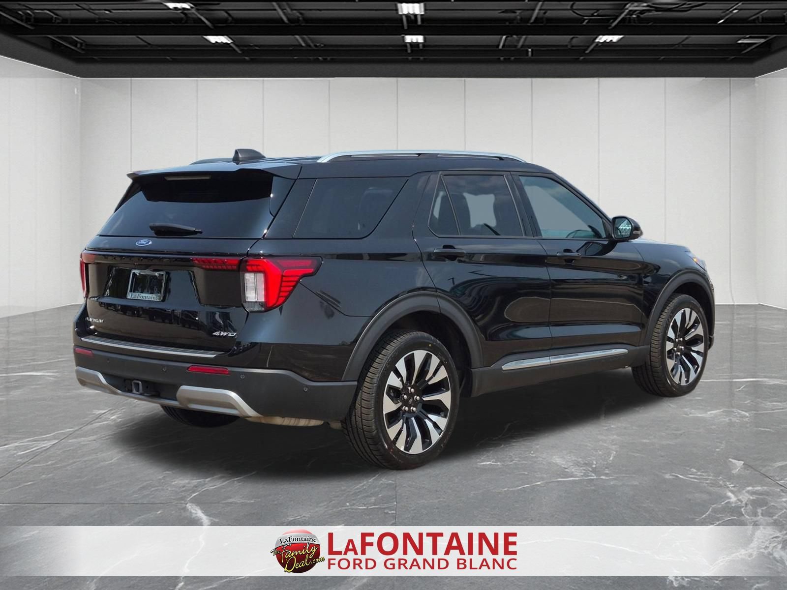 Certified 2025 Ford Explorer Platinum w/ LUX Leather Package AWD/4WD image 5