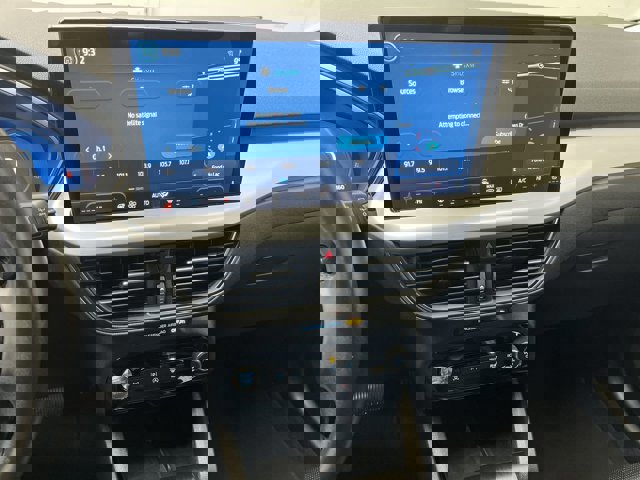 Certified 2024 Ford Escape Platinum image 24