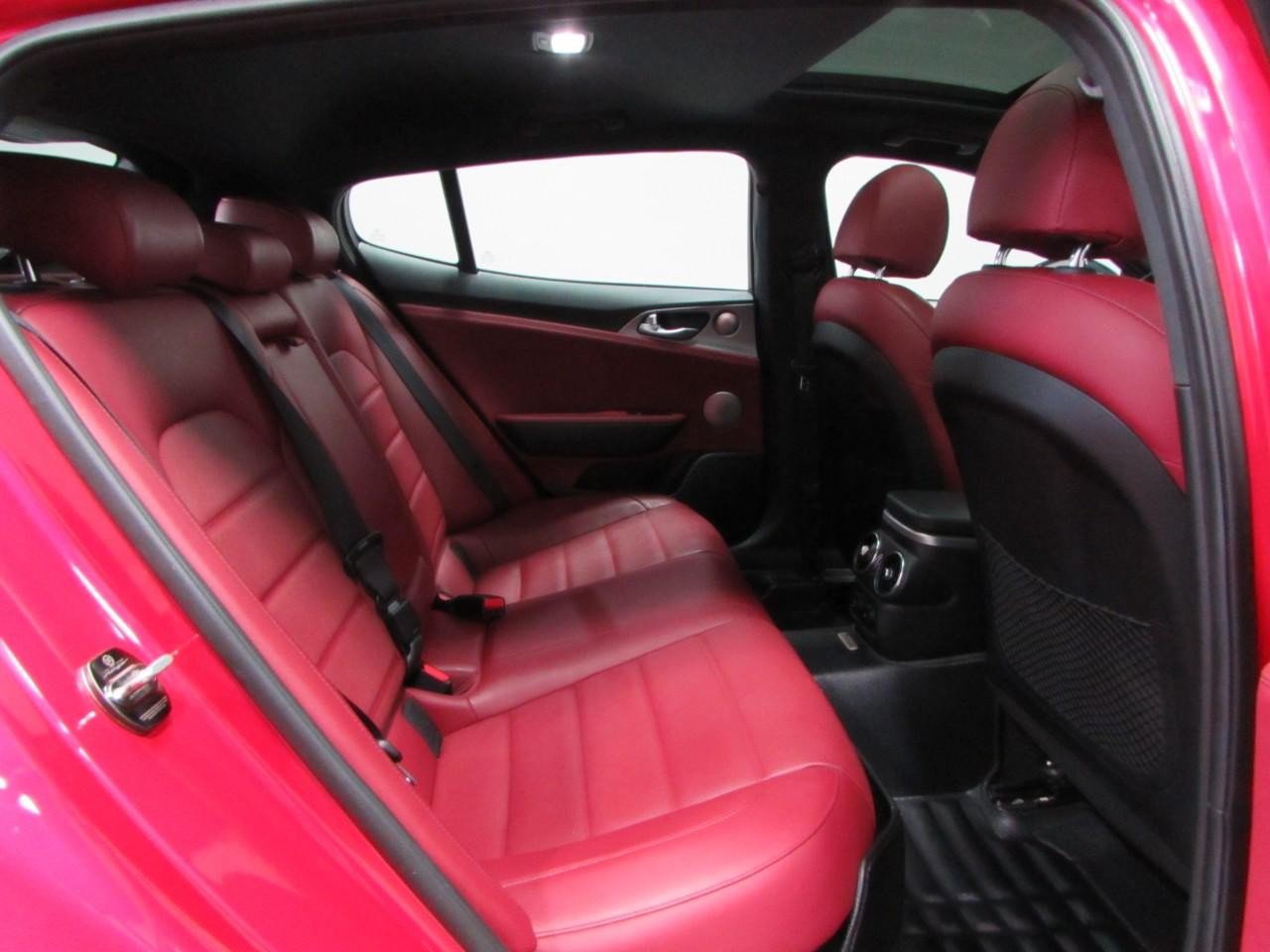 Used 2018 Kia Stinger GT2 AWD/4WD image 19