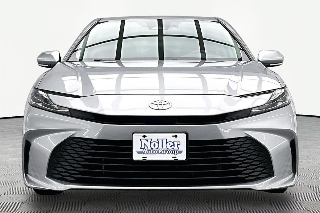 Used 2025 Toyota Camry LE w/ Convenience Package FWD image 3