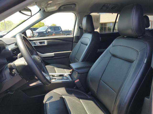Certified 2022 Ford Explorer Limited w/ Class IV Trailer Tow Package AWD/4WD image 5