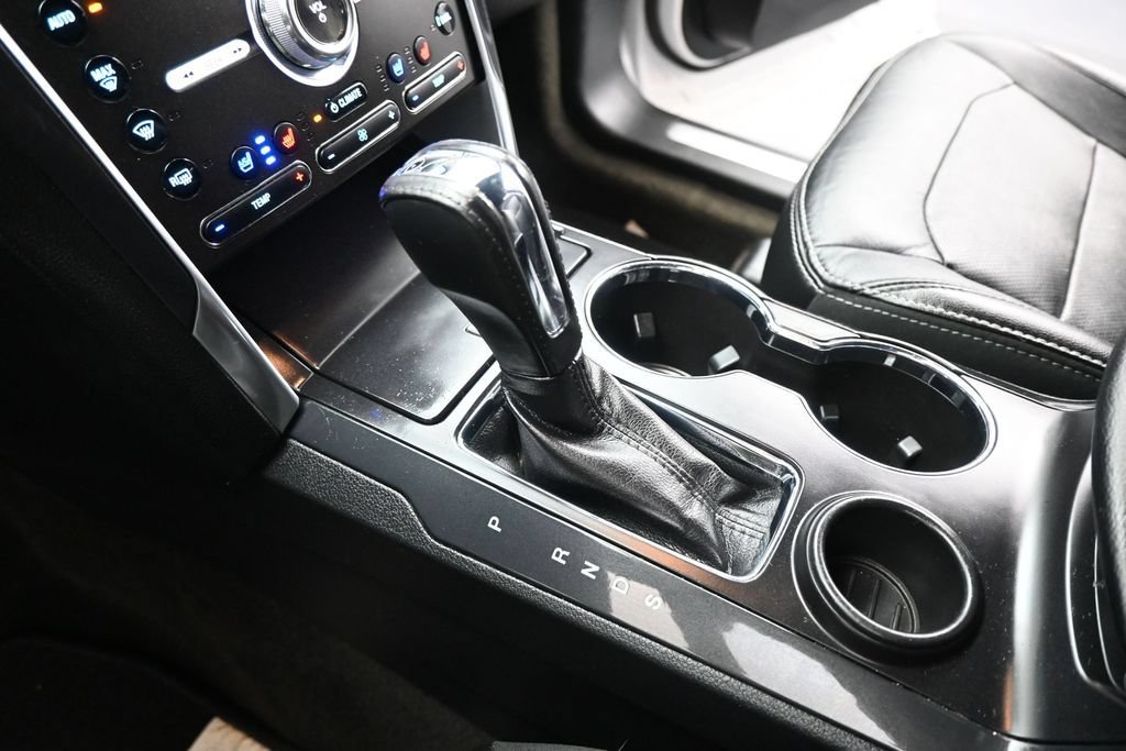 Certified 2017 Ford Explorer Limited FWD image 17