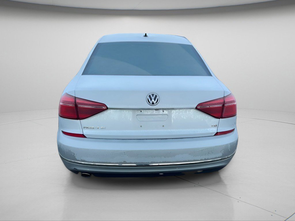Used 2017 Volkswagen Passat 1.8T SE image 7
