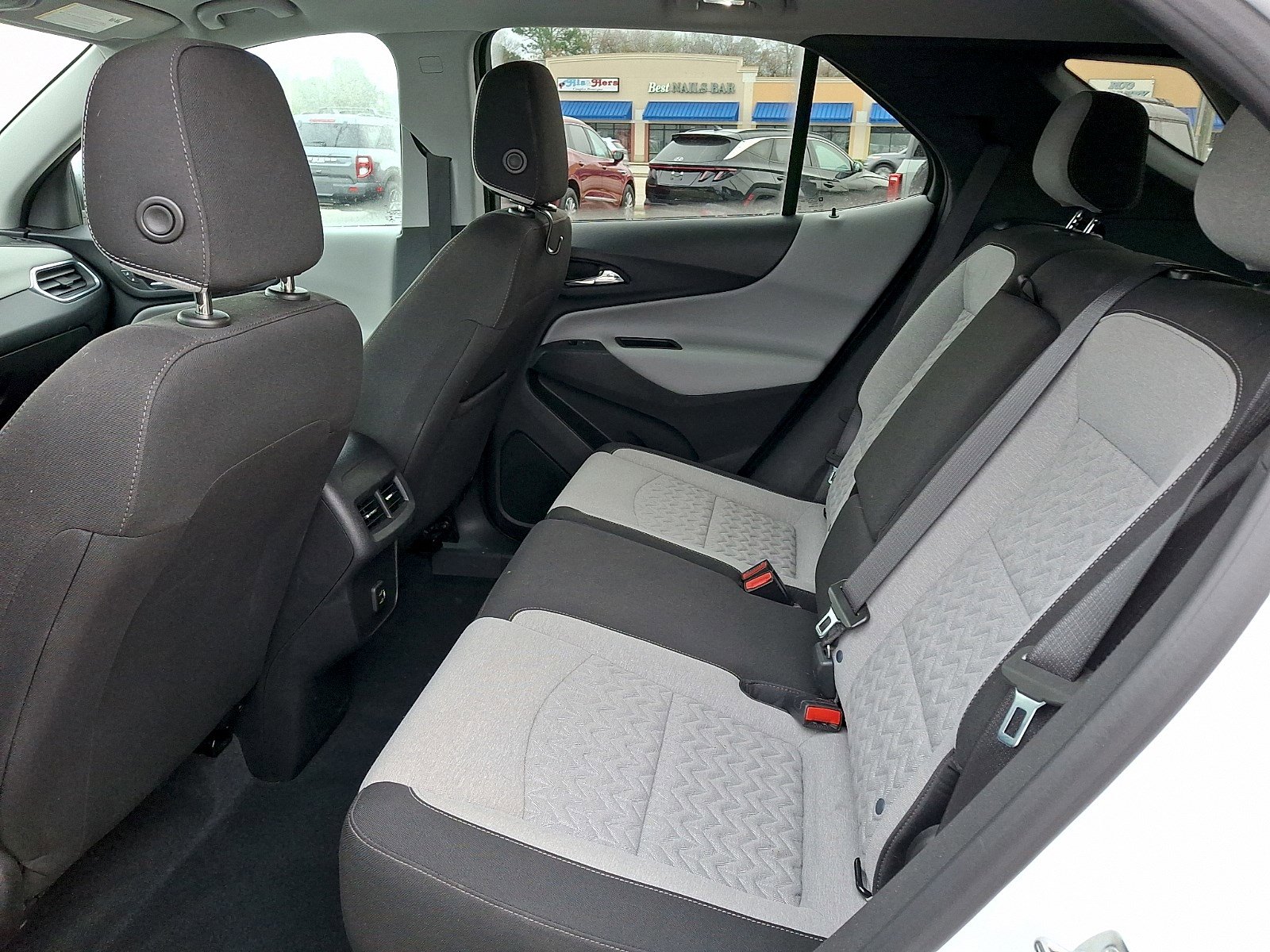 Used 2022 Chevrolet Equinox LS w/ LS Convenience Package image 9