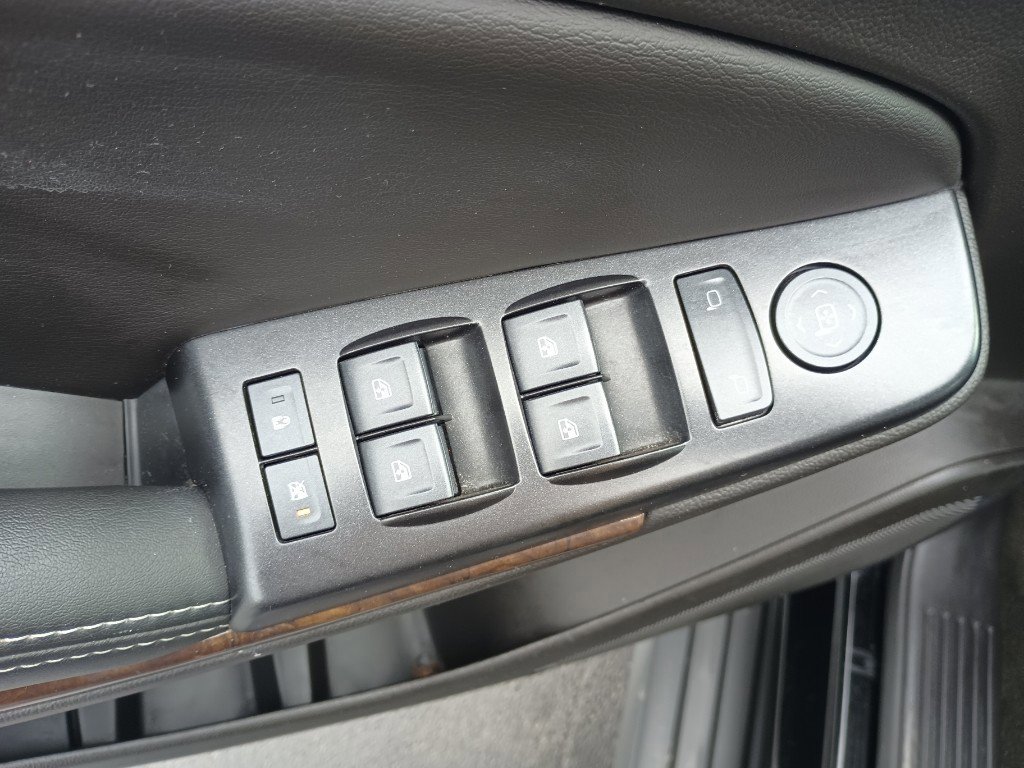 Used 2017 Chevrolet Tahoe LS w/ All-Season Package image 15