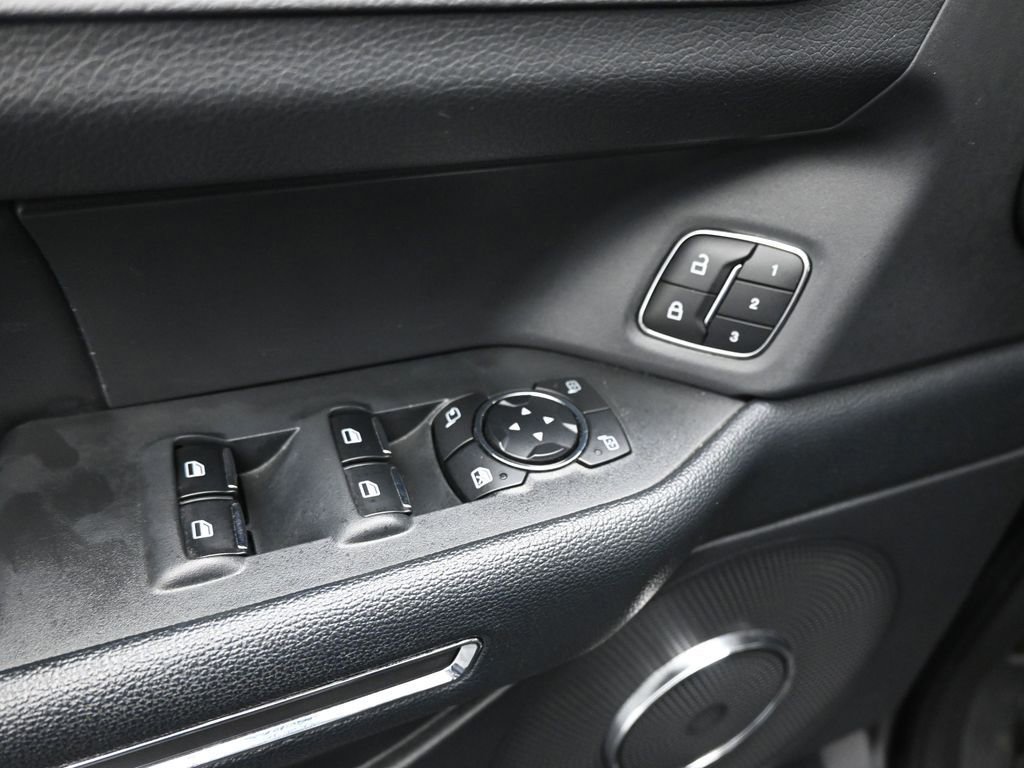 Certified 2024 Ford Expedition Max XLT image 12