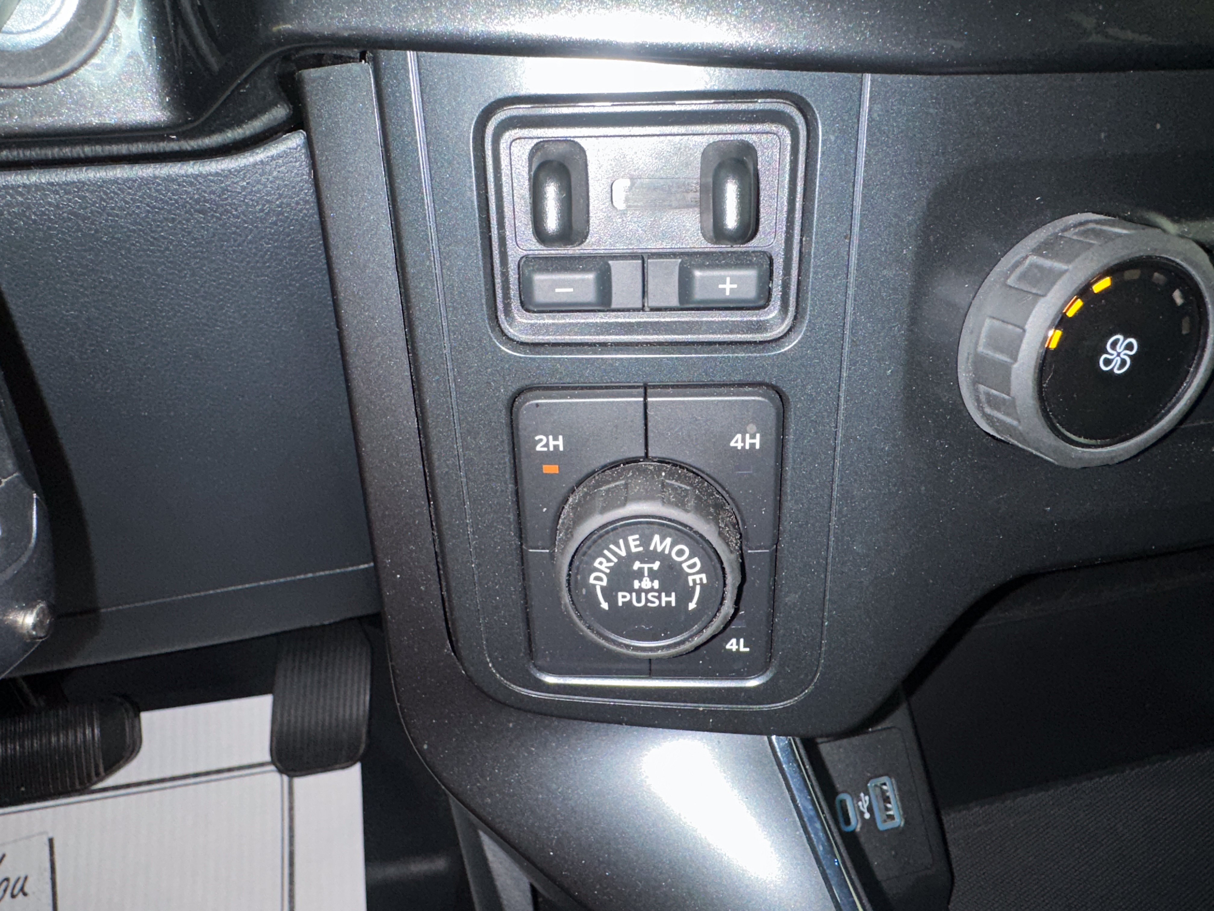 Certified 2022 Ford F150 XL w/ STX Appearance Package AWD/4WD image 22