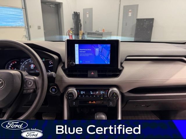 Used 2024 Toyota RAV4 XLE FWD image 15