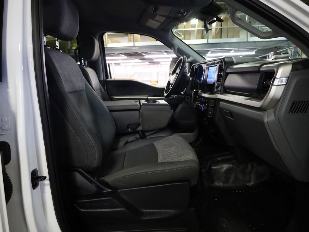 Certified 2024 Ford F350 XLT w/ FX4 Off-Road Package image 27