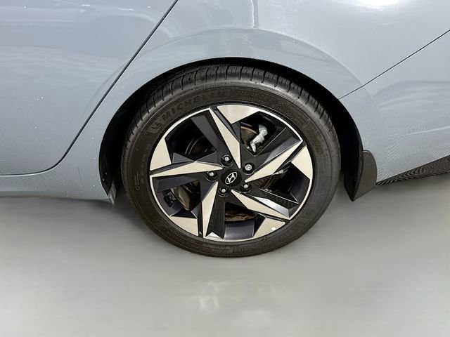 Used 2022 Hyundai Elantra SEL w/ Convenience + Premium Package image 35