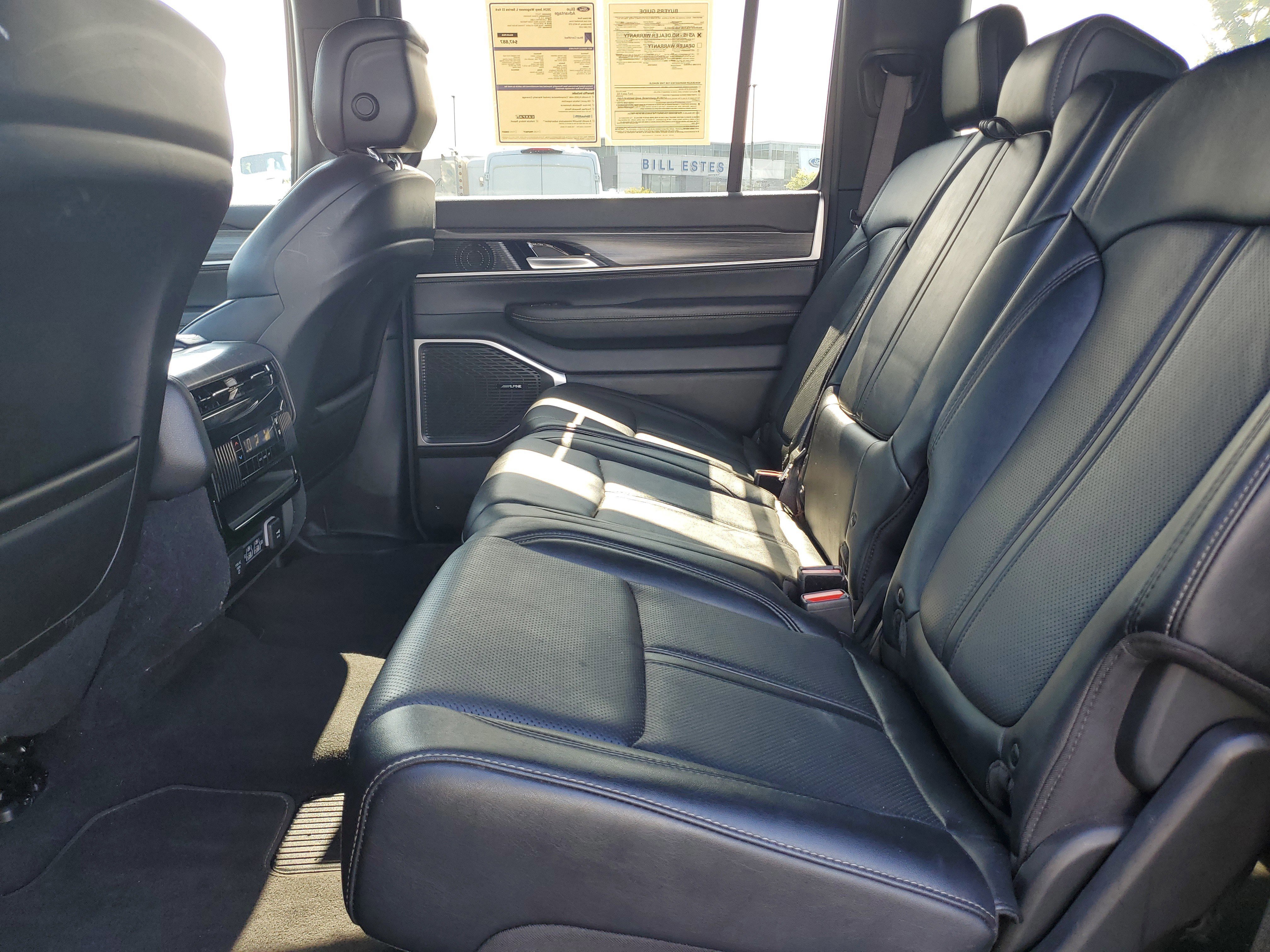 Used 2024 Jeep Wagoneer L Series II w/ Flexible Seating Group image 10