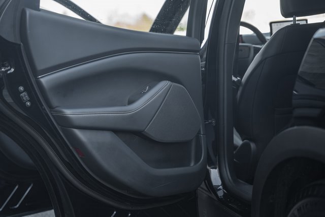 Certified 2025 Ford Mustang Mach-E Select w/ Comfort Package Lite image 39