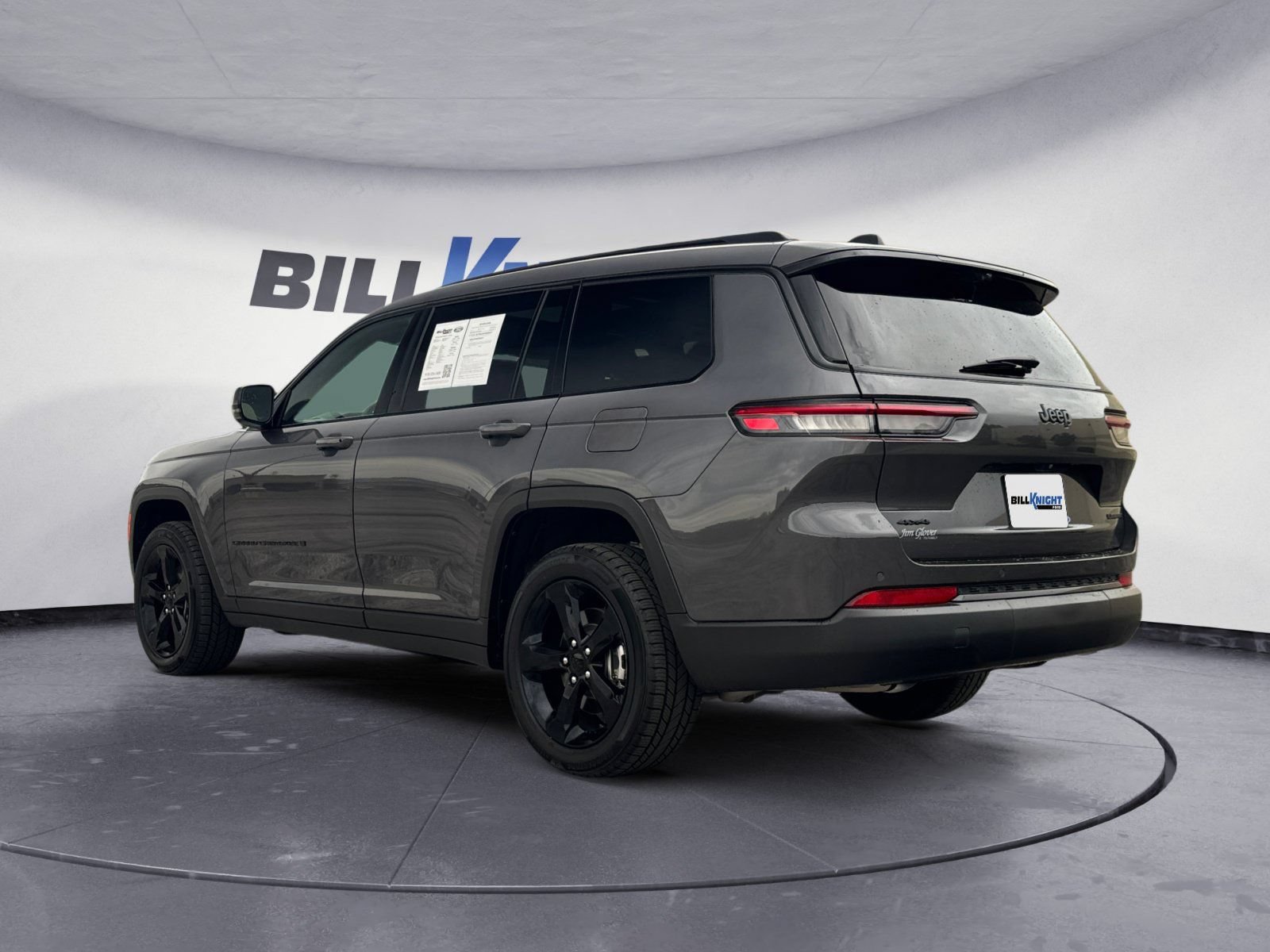 Used 2025 Jeep Grand Cherokee L Limited w/ Luxury Tech Group II AWD/4WD image 3