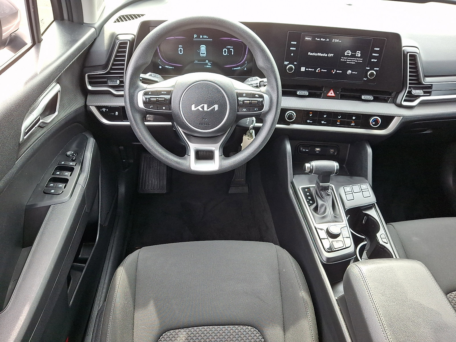 Used 2024 Kia Sportage LX image 12