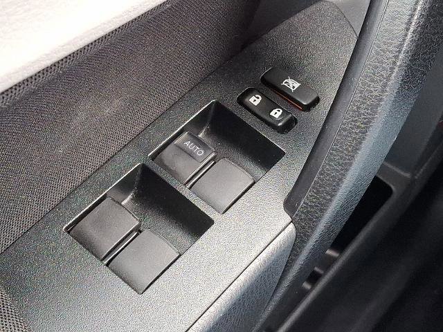 Used 2019 Toyota Corolla LE image 22