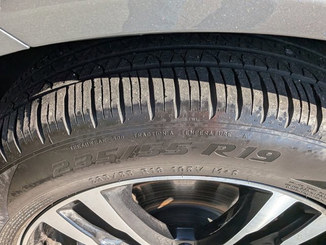 Used 2020 Volvo XC60 T5 Momentum w/ Protection Package Premier image 12