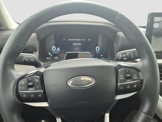 Certified 2025 Ford Explorer Platinum w/ Ultimate Package AWD/4WD image 30