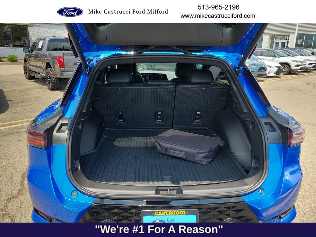 Used 2025 Chevrolet Equinox EV RS w/ LPO, All-Weather Mat Package AWD/4WD image 24