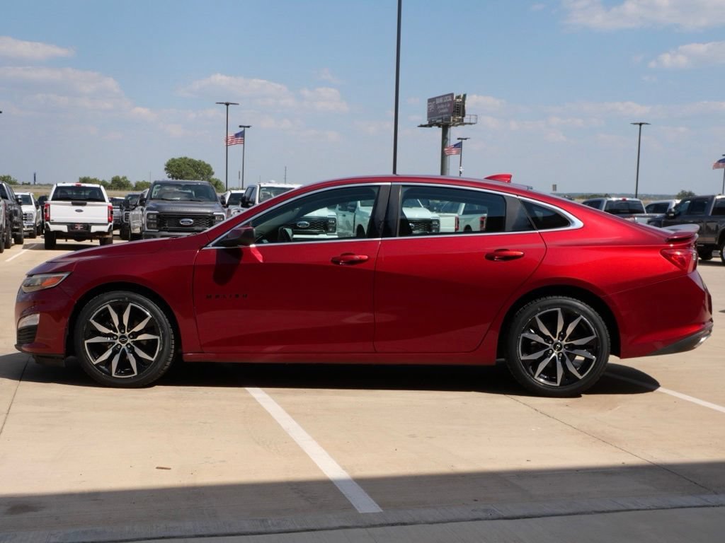 Used 2021 Chevrolet Malibu RS FWD image 3