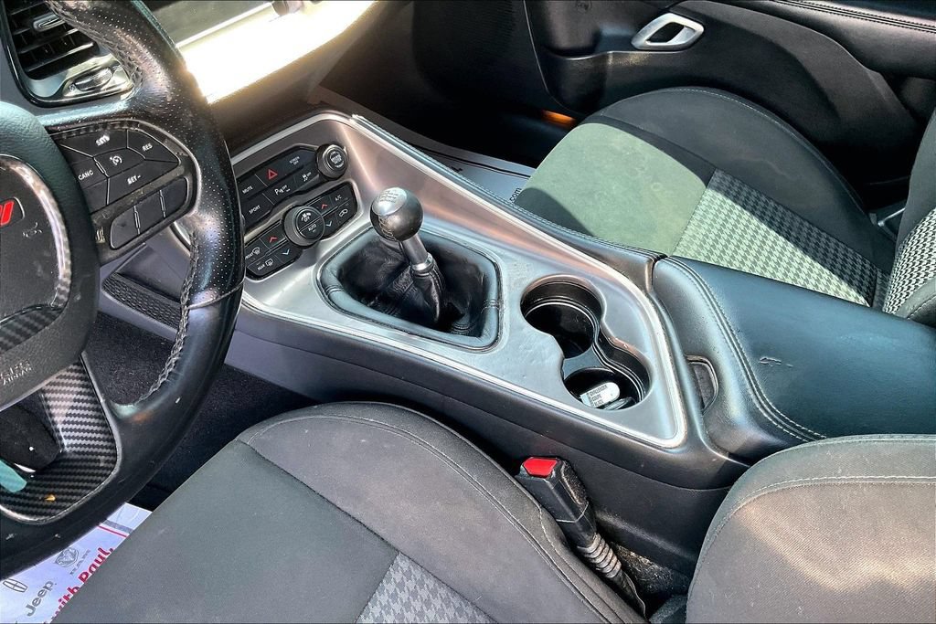 Used 2022 Dodge Challenger R/T RWD image 15