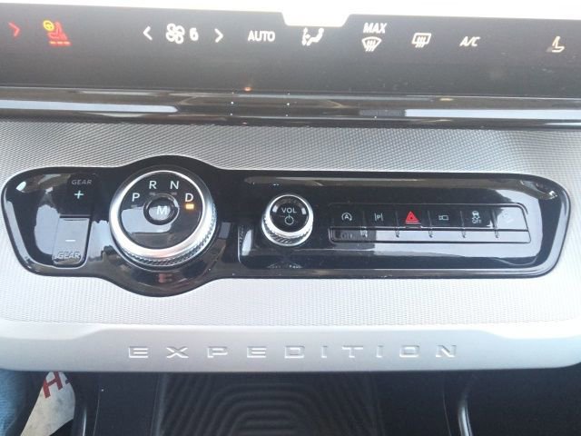 Certified 2025 Ford Expedition Max Active image 36