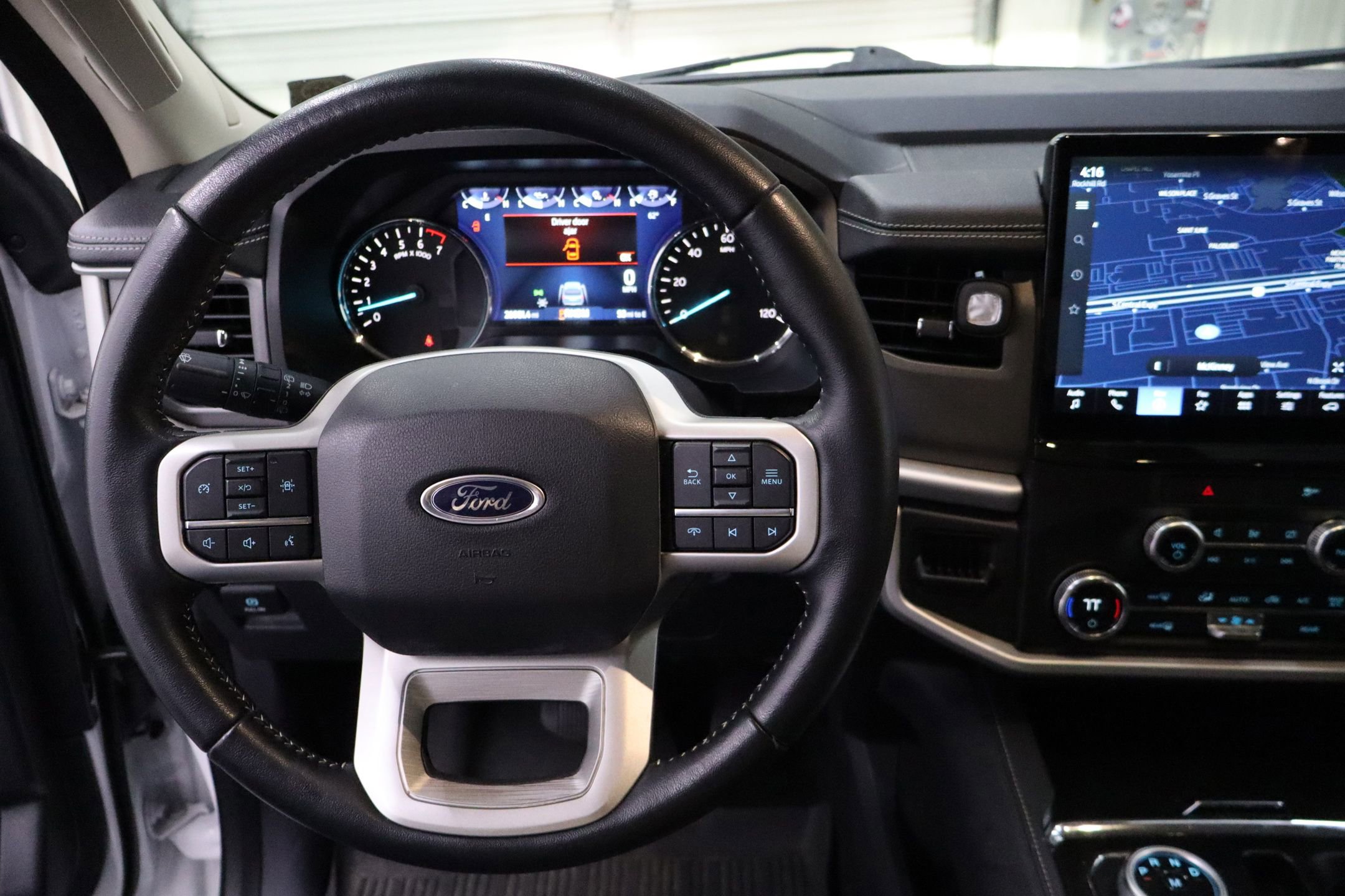 Certified 2022 Ford Expedition XLT image 18