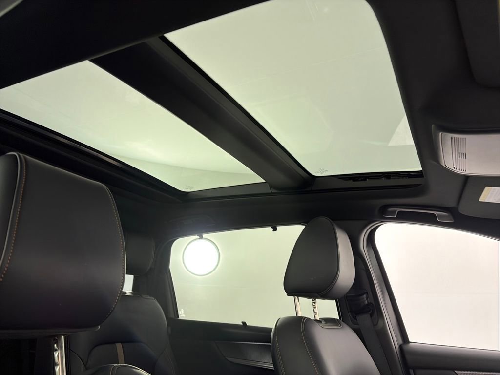 Used 2025 MAZDA CX-90 Plug-In Hybrid w/ Premium Plus image 10