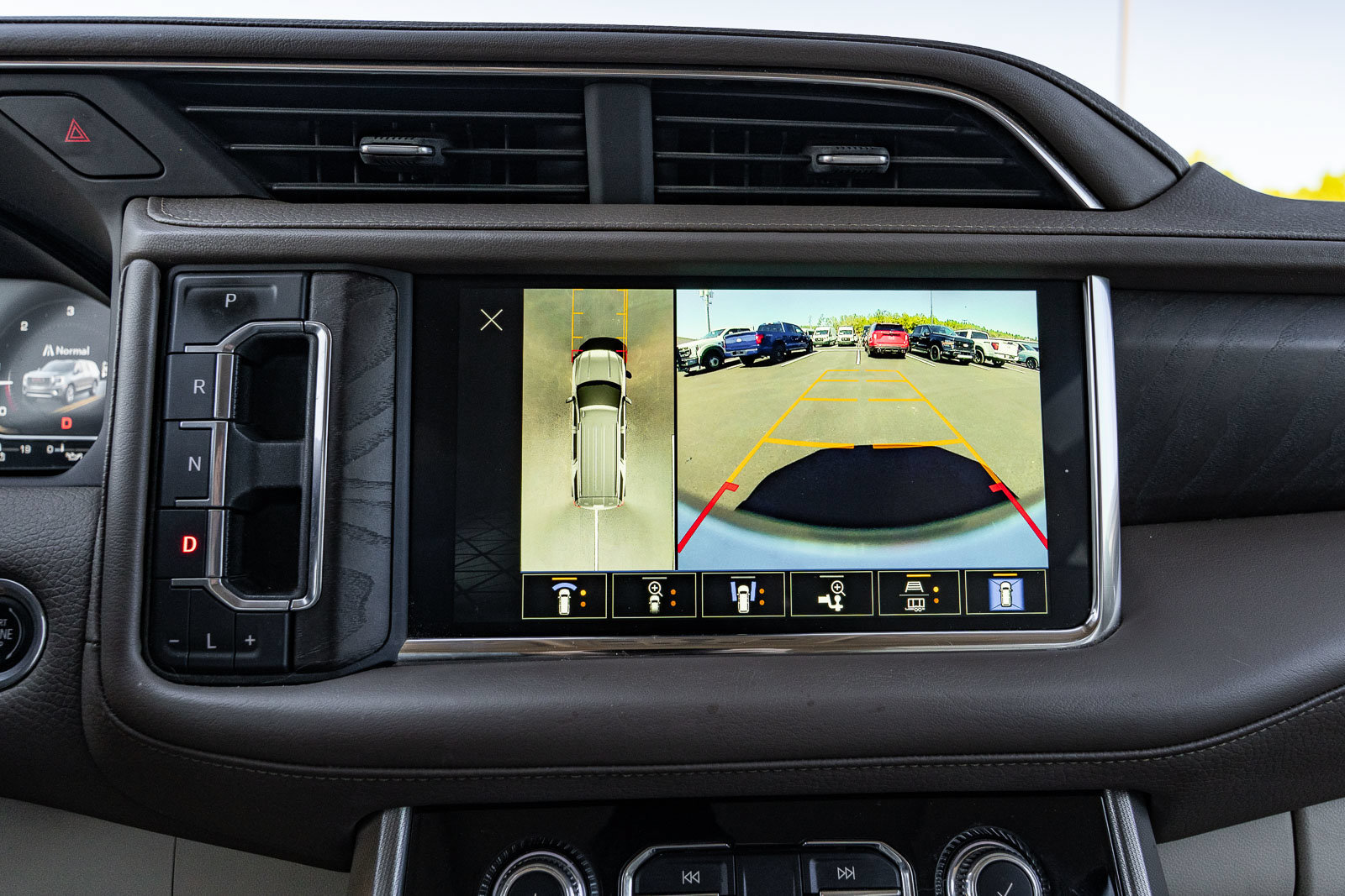 Used 2023 GMC Yukon Denali w/ Max Trailering Package AWD/4WD image 40