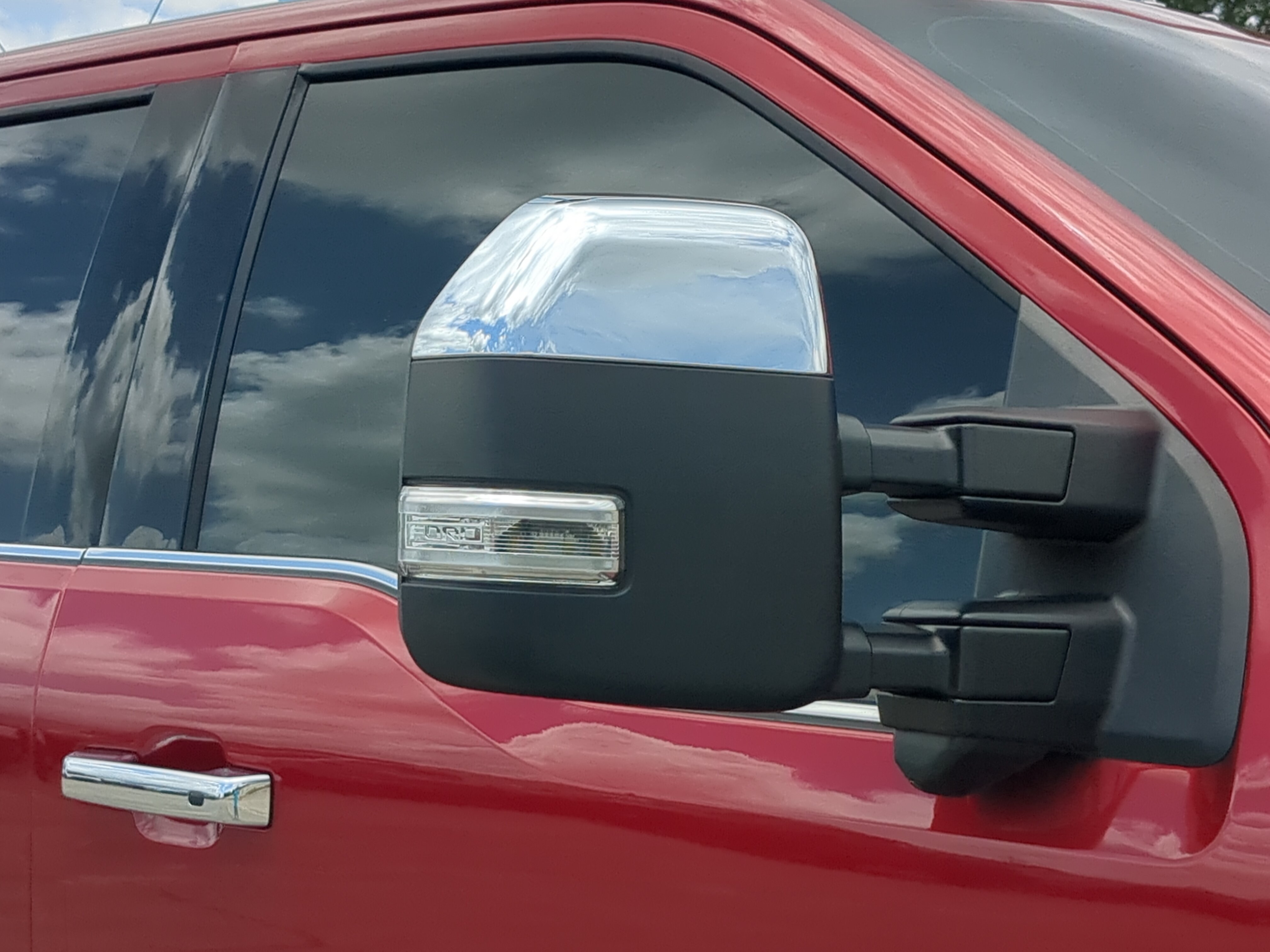 Certified 2025 Ford F250 Lariat w/ Lariat Ultimate Package AWD/4WD image 10