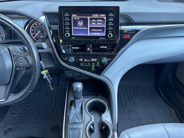 Used 2022 Toyota Camry SE w/ Cold Weather Package FWD image 31