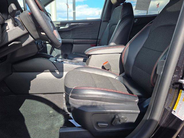 Certified 2024 Ford Escape ST-Line w/ Equipment Group 301A FWD image 22
