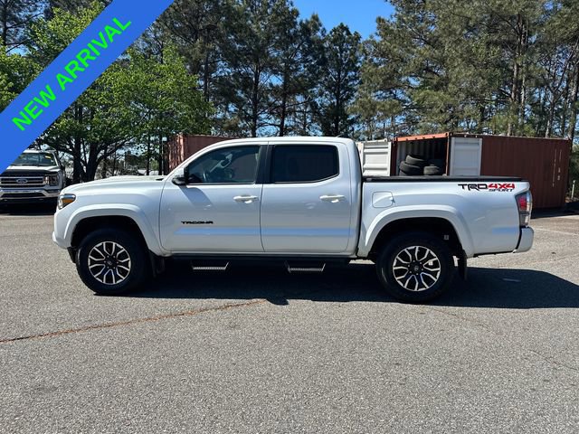 Used 2023 Toyota Tacoma TRD Sport AWD/4WD image 2