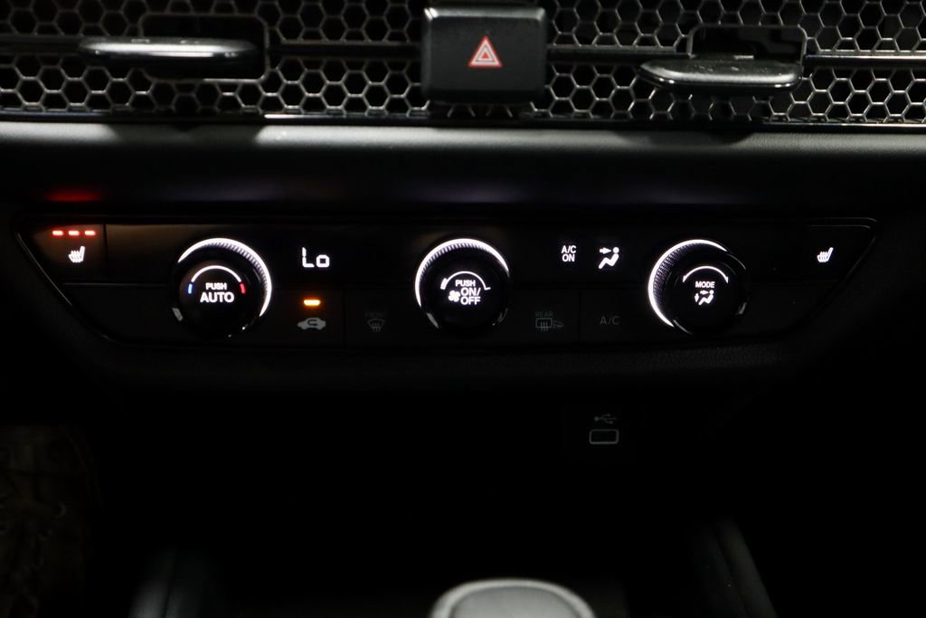 Used 2025 Honda HR-V Sport image 30