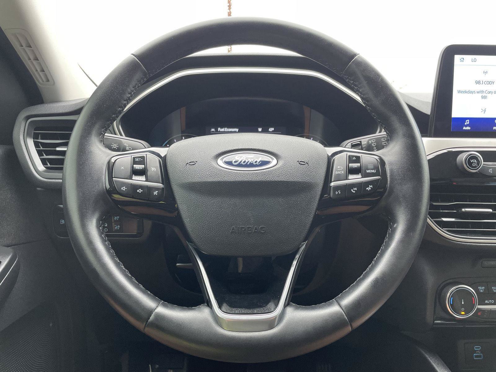 Certified 2022 Ford Escape SE w/ SE Sport Appearance Package AWD/4WD image 12
