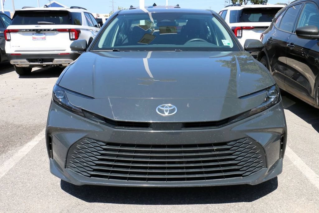 Used 2025 Toyota Camry LE FWD image 3