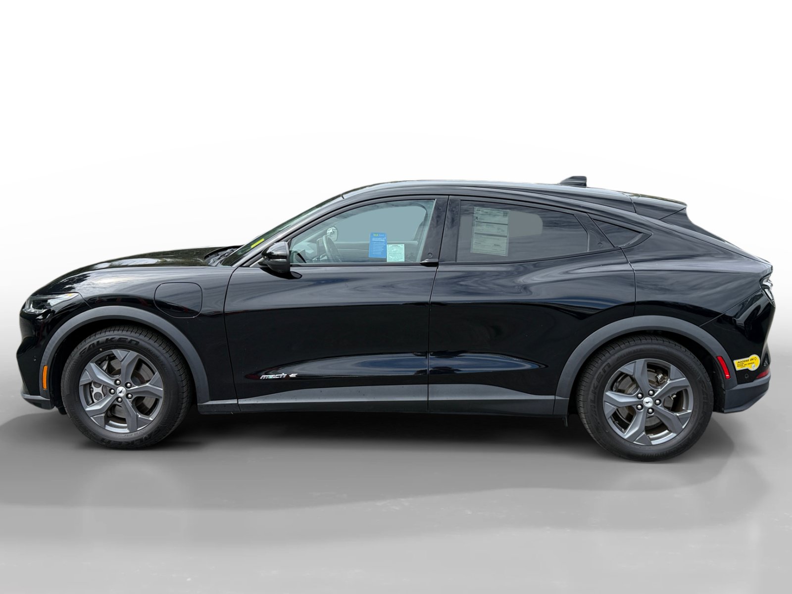 Certified 2021 Ford Mustang Mach-E Select w/ Comfort/Technology Package RWD image 2