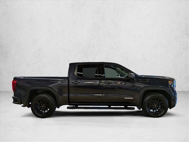 Used 2022 GMC Sierra 1500 Elevation w/ LPO, Elevation Black Package AWD/4WD image 4