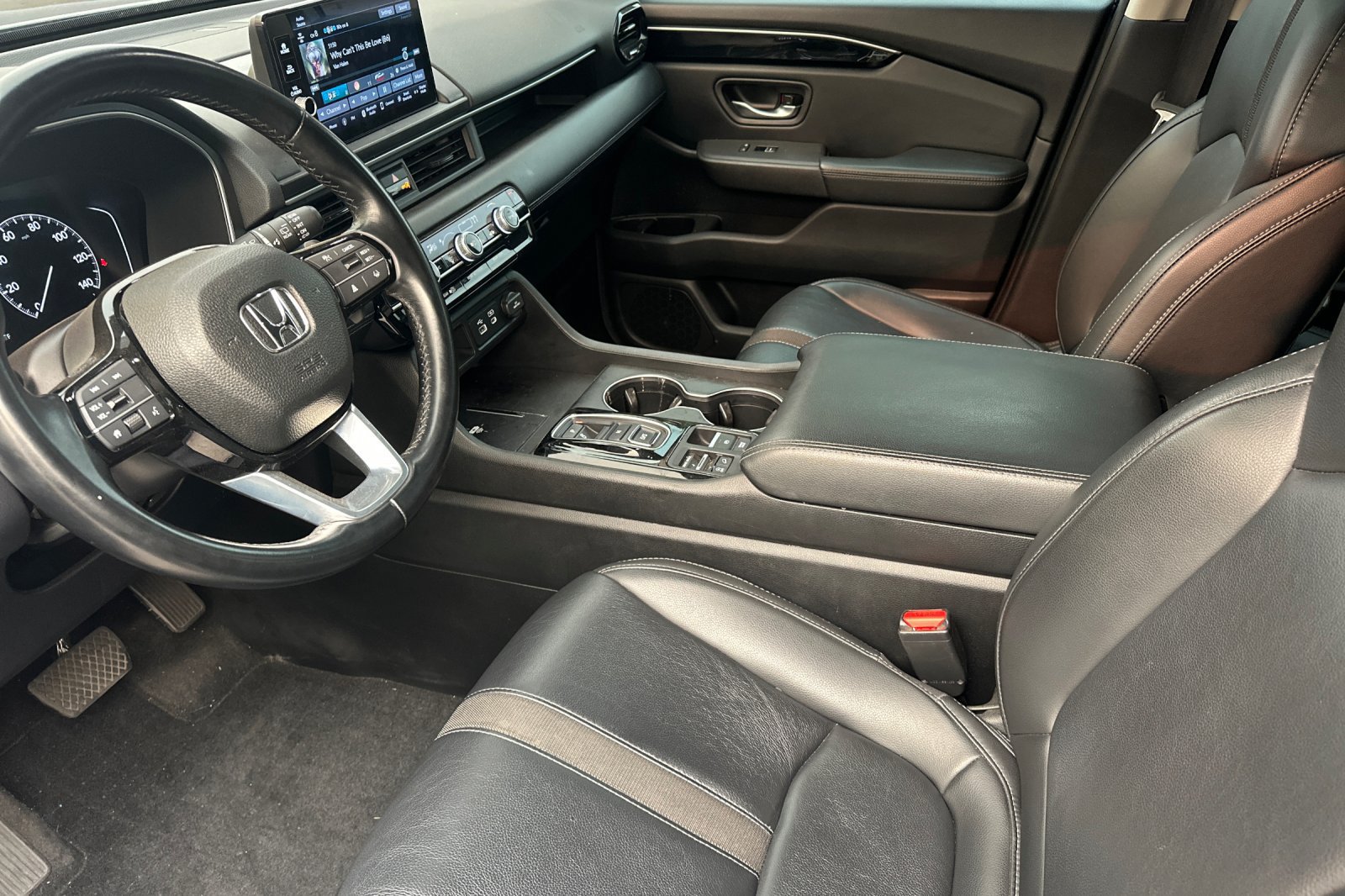 Used 2025 Honda Pilot EX-L image 9