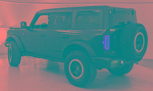 Certified 2024 Ford Bronco Badlands image 3