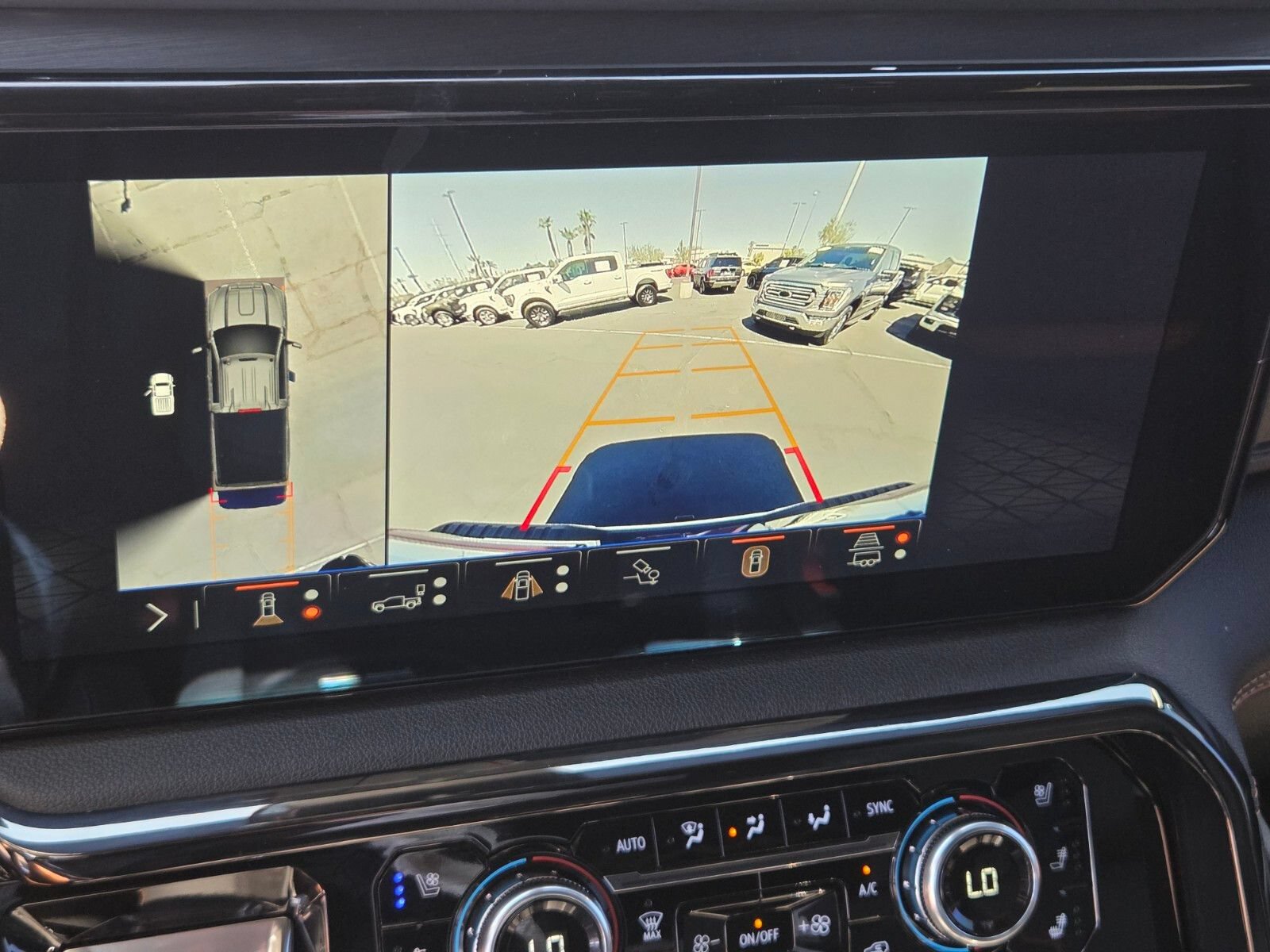 Used 2025 GMC Sierra 2500 AT4 w/ AT4 Premium Plus Package AWD/4WD image 22