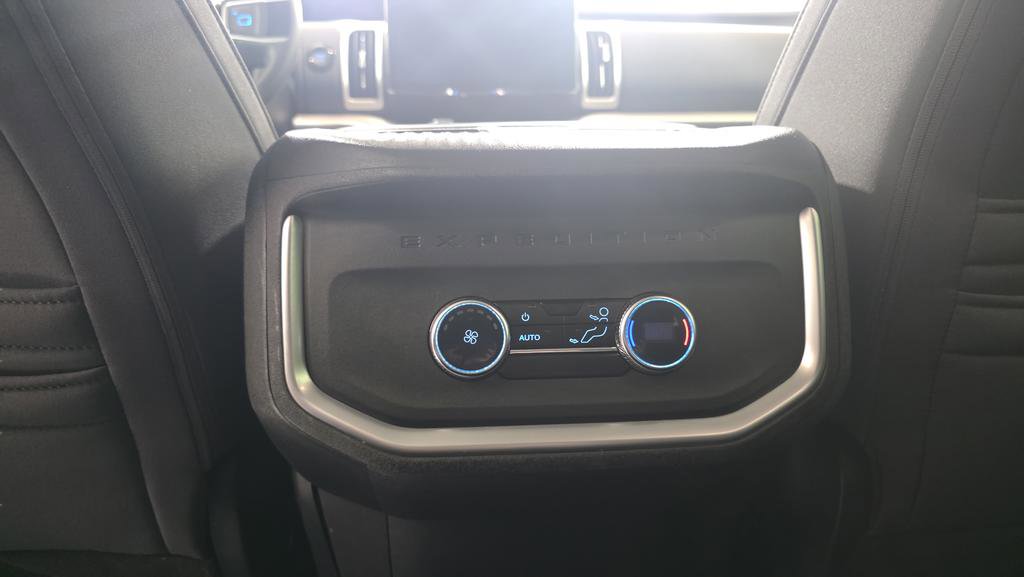 Certified 2025 Ford Expedition Active AWD/4WD image 28